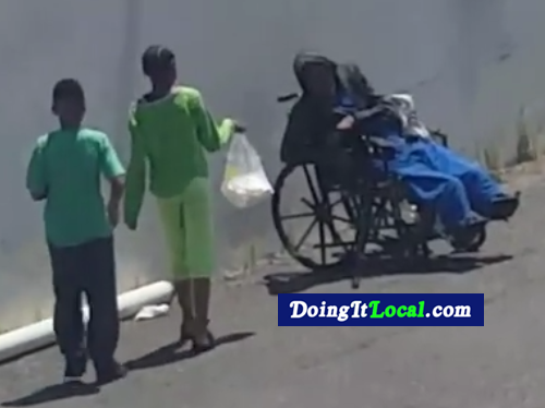 Kids Helping Homelss man copy