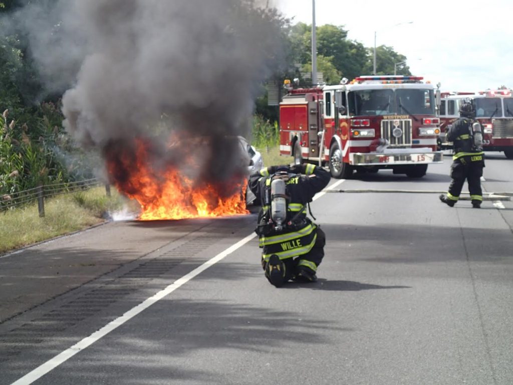 westport-car-fire-2