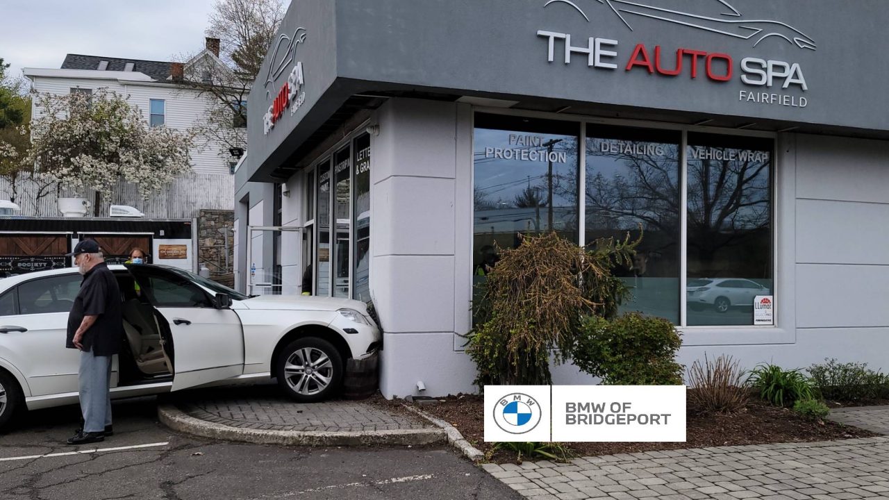 Fairfield/Southport News Car Crashes Into Auto Spa